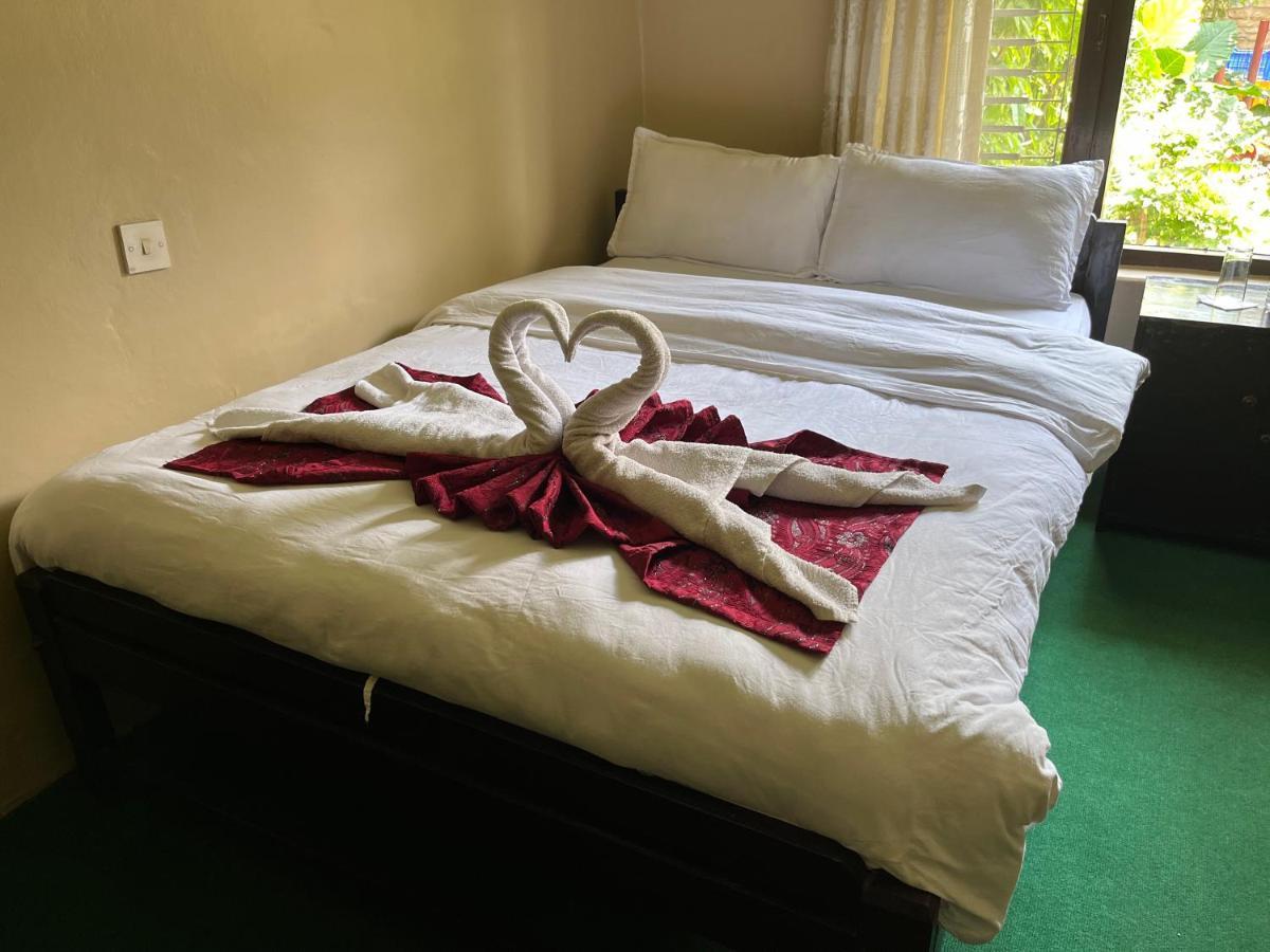 Nepali Cottage Guest House Pokhara Exterior foto