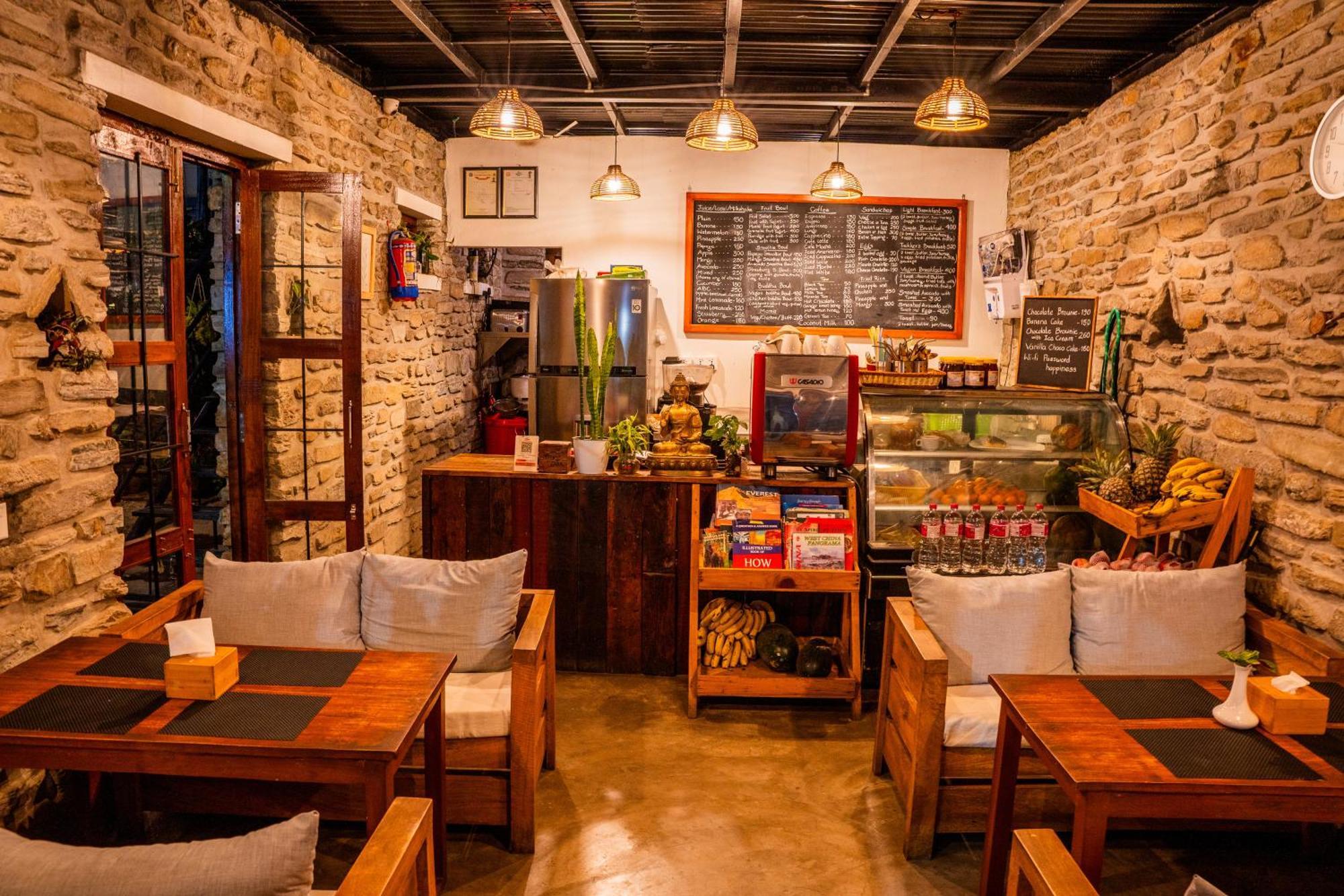 Nepali Cottage Guest House Pokhara Exterior foto