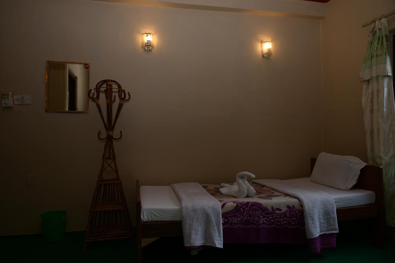 Nepali Cottage Guest House Pokhara Exterior foto